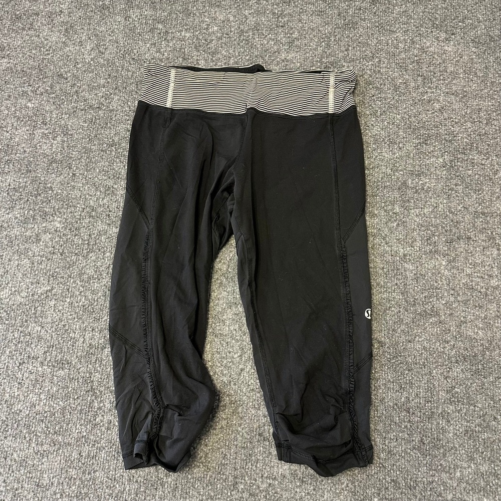 Lululemon Leggings Womens Size 6 Black Striped Waist Ruched Crop Athletic Yoga